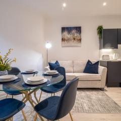 Holburn Hideaway - SJA Stays - Luxury 2 Bed Apartment