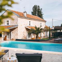 Rustic Villa San Lorenzo with pool in Umag