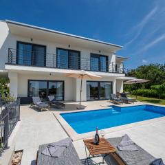 Amazing Home In Gamboci With House A Panoramic View