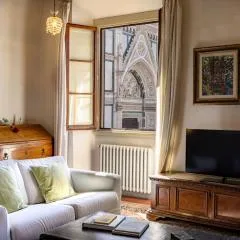 Santa Croce Dante's View Apartment with Terrace by Halldis