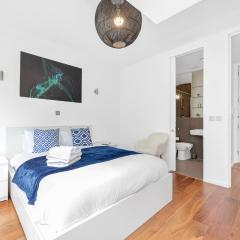 Loft-style 3 bed apartment in Hoxton London!