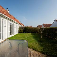 Holiday Home Vissershuis 92 by Interhome