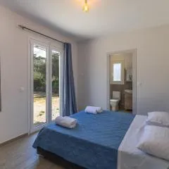Manos House - Elegant Modern Escape