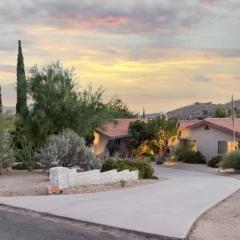 Airway to Heaven - Joshua Tree Home w Cowboy Tub