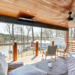 Modern Lake House Retreat with Deck on Pickwick Lake