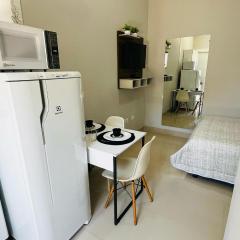 Apartamento - Kitnet Studio - Zona Sul de Maringa-PR, Próximo ao Aeroporto e Facil acesso ao Centro da Cidade