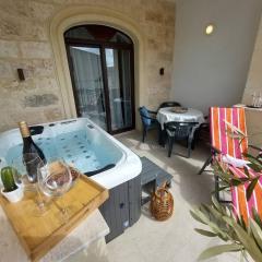 Fl 2 Ta'lonza Luxury With Hot Tub By Homely