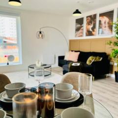 Hessian Lounge -Wyndale- Central 2BR W/Parking