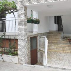 Apartments with parking space Novi Vinodolski - 22393