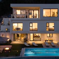 New! Villa Sunset Split overviewing Split and Podstrana bay