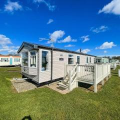 6 Berth Caravan With Decking At Sunnydale Holiday Park Ref 35243kg