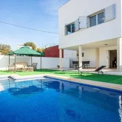 3 Bedroom Amazing Home In El Mojón