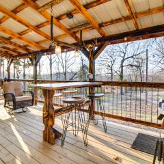 Serene and Cozy Studio Cabin Walk to Norfork Lake!