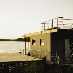 RiW Małe Swory - Domek pływający Houseboat i domki drewniane