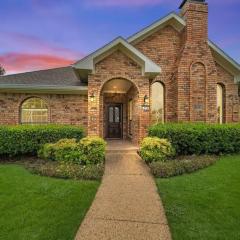 Stunning Gables House Basketball Court