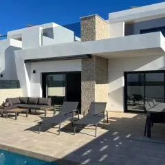 Beautiful villa in Benijofar with private pool and pet friendly