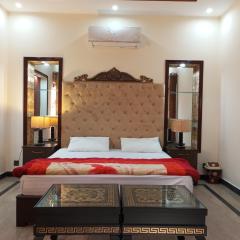 Khayaban-e-Amin Luxurious Apartments