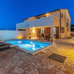 Stylish Villa Belaj with pool, sauna, jacuzzi and sea view by WiiBuk