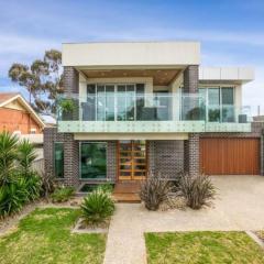 Geelong Luxury Beach K Villa