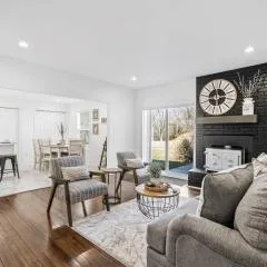 Newly Renovated Modern Farmhouse