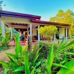 Sigiriya Moonlight Home