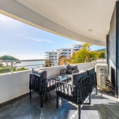 Hill Side Suite by PS