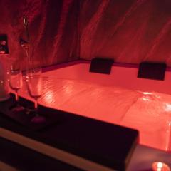 Blue Hole b&b Santeramo in colle e Jacuzzi Suite