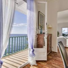 First line 4 bed Villa with Sea views