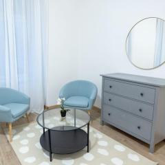 Second District Charming Flat