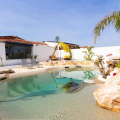 Tropical Oasis Costa Dorada with private pool