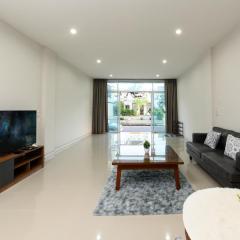 Calla House Hatyai for 18pax in Prime location 6 mins drive to Lee Grd