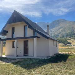 Cozy House with Sauna near Durmitor National Park