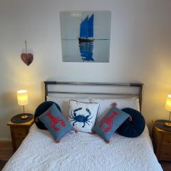 "The Nautical" Pet Friendly Seafront Apartment