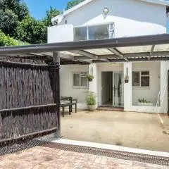 Lovely Balcony Unit Parktown North