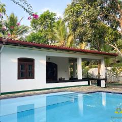 Riverside Oasis - Villa with Pool