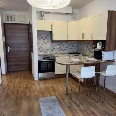 Lux Cordia Apartment with free parking