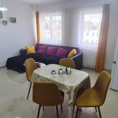 COSY 2 BEDROOM APARTMENT IN NEW TOWN