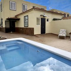 Lovely Villa Magnolia with pool, BBQ and WiFi in Tenerife South