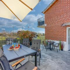 App Moela near the beach