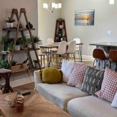 Florida House Rental - 2 Miles to Navarre Beach