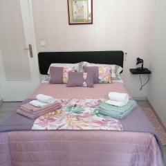 House Romantic R/C left