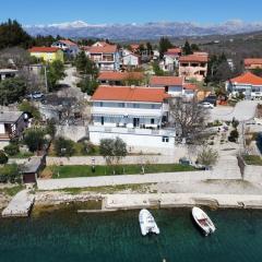 Ferienwohnung für 8 Personen ca 120 qm in Pridraga, Dalmatien Karinsko More