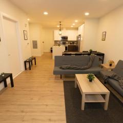 Mins to NYC- Stunning Two-Bedroom Apt