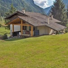 Familienfreundliche Ferienwohnung in Ledro mit Garten, Grill und Terrasse