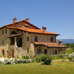 Ferienwohnung in einem toskanischen Landhaus, mit privater Panoramaterrasse