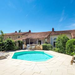 Holiday Home in Saint Laurent de la Salle with Pool