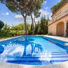 Villa Welcs PDA Maricel -121- con piscina privada