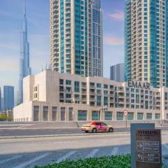 Luxury Studio! Walk To Burj Khalifa Sleeps 3!