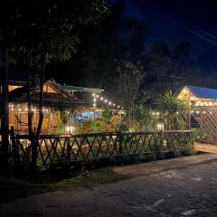 NHÀ CỦA CHI - HOMESTAY FOOD & COFFEE