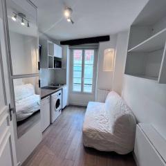 Paris Montmartre - Studio équipé - 1P